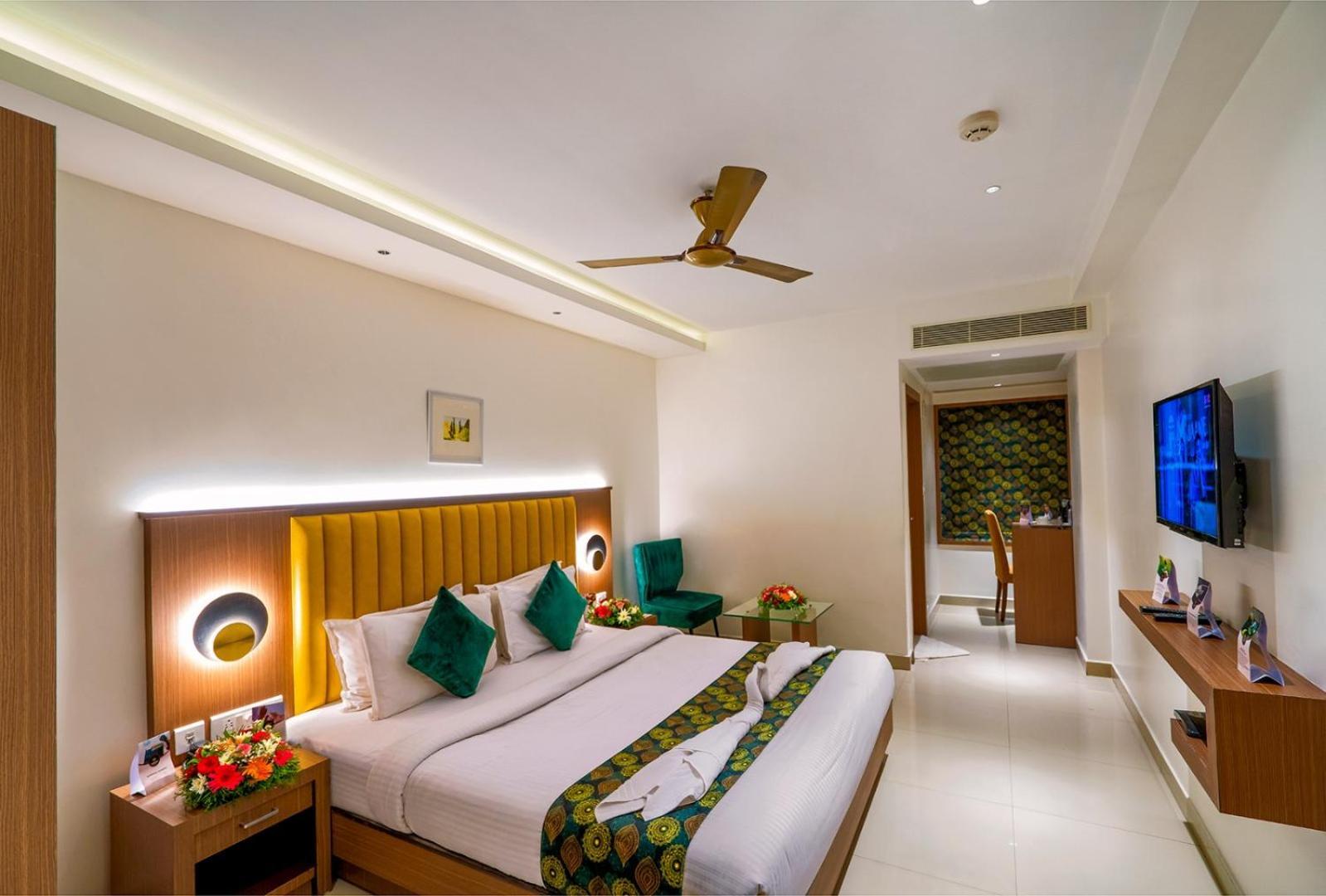 Hotel Malika Residency Ettumanoor Bagian luar foto